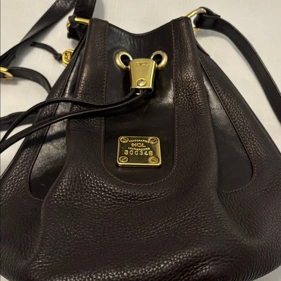 VTG HCL Dark brown 100% pebbled leather bucket crossbody bag gold accents Euro - Picture 2 of 14